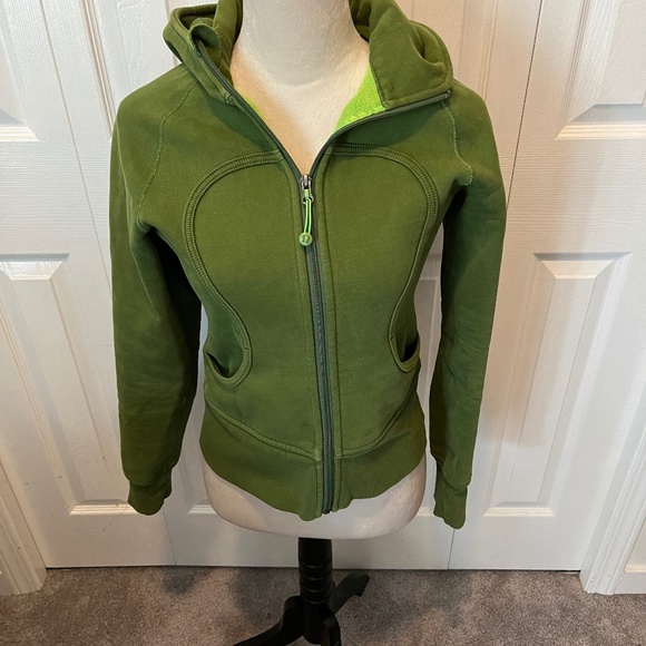 lululemon athletica Jackets & Blazers - Lululemon size S scuba hoddie